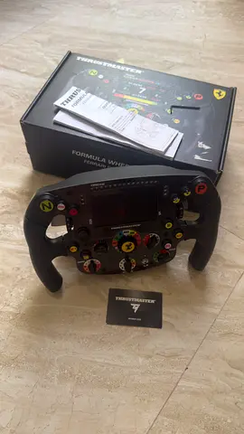 Sim racing Thrustmaster Ferrari SF1000 racing wheel