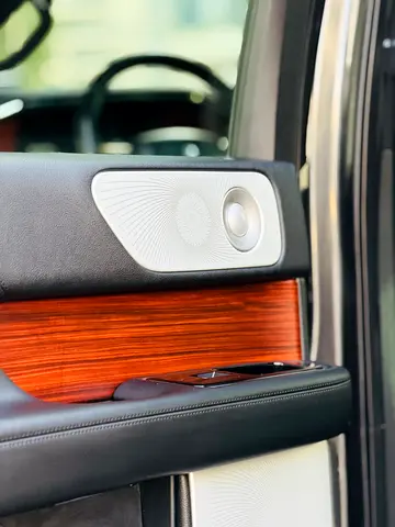 2018 Lincoln NAVIGATOR — миниатюра 13