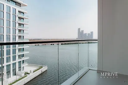 Spacious 1BR | Premium | Modern Waterfront Living