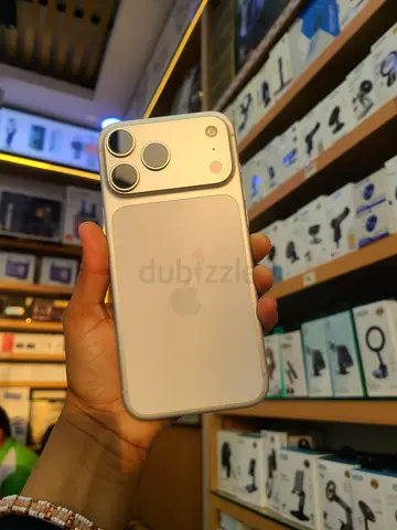 Used iPhone 17 pro max 512gb silver