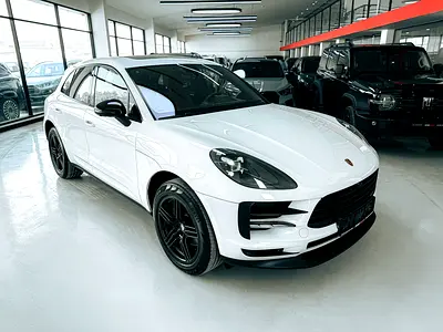 AED 2,350 // 20%DP // 2021 Porsche Macan Standard Edition 2.0L V4