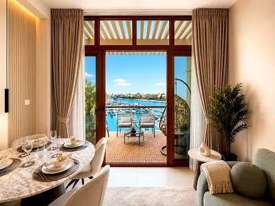 Palm Jumeirah Oceanfront Studio w/ Pool & Sea