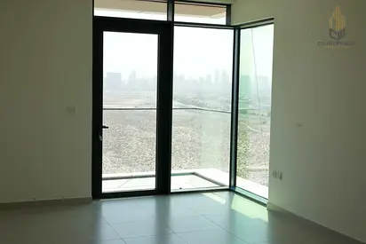 جولف هايتس 1 غرفة نوم | غير مفروشة | الوصول إلى الشرفة والمسبح | إطلالات على المدينة والمنتزه