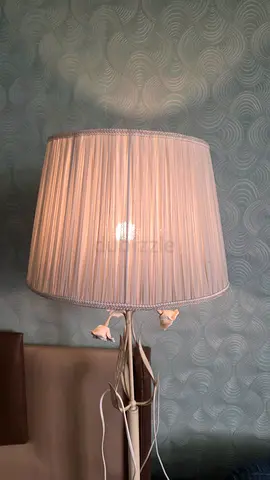 Decorative floral metal floor lamp with frosted glass shade