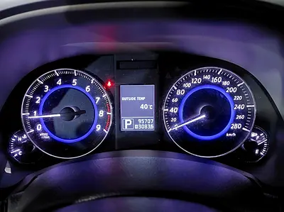 2018 Infiniti QX70 — миниатюра 16