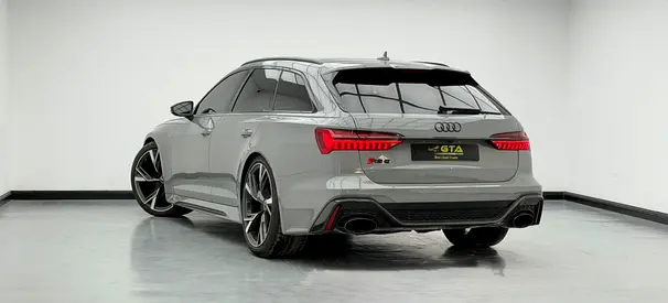صورة 6 لـ 2021 AUDI RS6