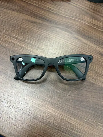 RAY BAN wayfarer gen 2 , 3 months of use
