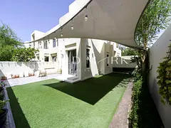 End Unit | Study Room | Close to Park and Pool