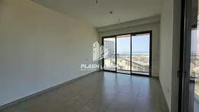 Ready to move in I Beach access I Brand new