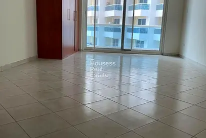 Spacious Studio | Balcony | Unfurnished