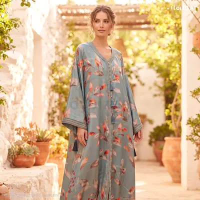 Light green Floral Kaftan / Abaya in excellent condition bought it from hanayen in 800