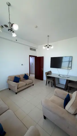 With private parking / immediate receipt / 100% free ownership / high floor / closed kitchen