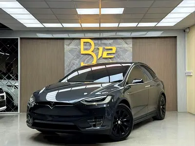 Tesla Model X 90D 2017 GCC Specs