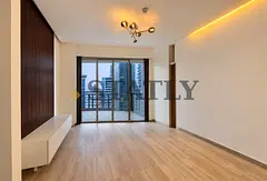 Spacious | High-End Finishes | Vacant | 4 Chqs Option