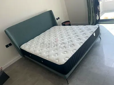 Top high quality 2xl bed with mattress like new