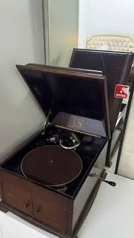 Vintage Original working gramphone.