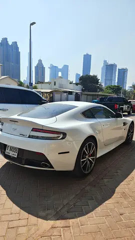 صورة 3 لـ 2013 Aston Martin VANTAGE