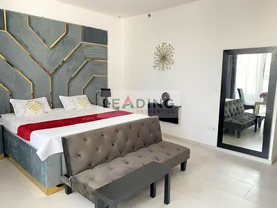 FULLY FURNISHED/CANAL VIEW/NEAR DOWNTOWN/AVAILABLE