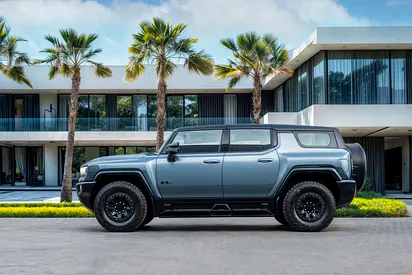 2024 GMC HUMMER 照片 2