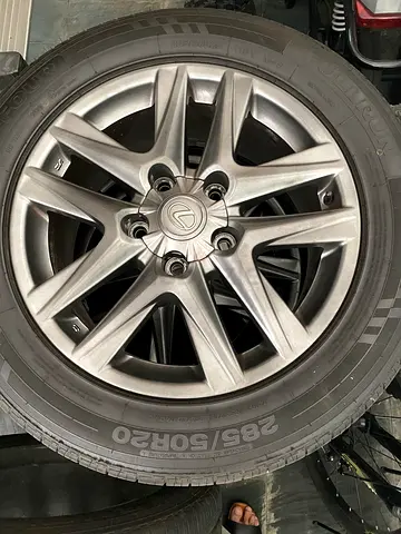 Lexus LX570 20X8.5 inch wheels