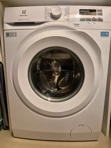 Electrolux front-load washing machine - BRAND NEW!!