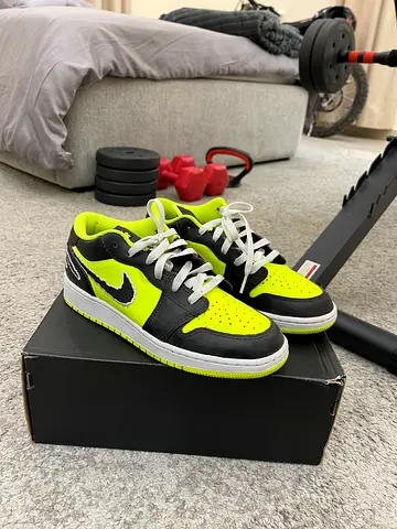 Pre-owned Unisex Original Nike Neon Green & Black Low-top Sneakers