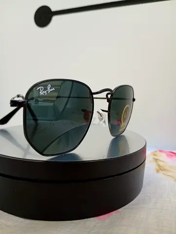 Ray-Ban Aviator Style Sunglasses - Black Frame, Green Lenses