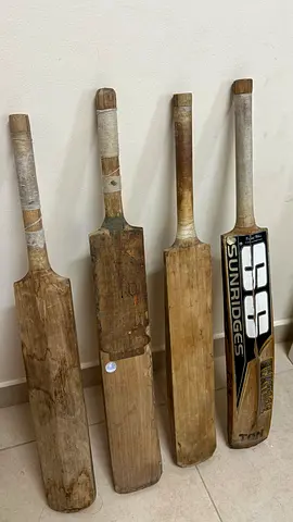 Set of 4 Used Wooden Cricket Bats - Varying Condition