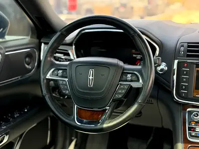 2018 Lincoln CONTINENTAL — фото 9