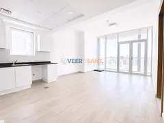 High Floor | Well Maintained | Ready to Move in | Huge Balcony