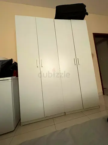 خزانه ايكيا للبيع