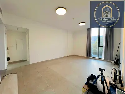 “Modern Apartment | Prime Location | Family-Friendly Community”