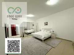 Large space, 2 bathrooms (master bedroom), and a separate kitchen.. very lively area, clean towers