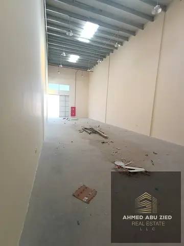 Industrial Warehouse for Rent in Al Jurf Ind 2 Ajman Near MBZ Rd, 1700 SqFt, 22kW 3-Phase Power (4 Avail) for 120k AED Yearly in 4/6 Cheques & Deposit