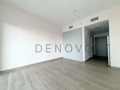 Bright Studio | High floor | Kitchen Appliances| Near Exit & Mall