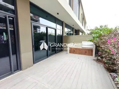 Spacious 3BR Villa| Private Garden I Best Deal