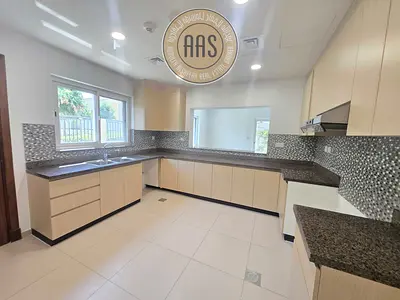 Spacious 4-Bedroom Standalone Villa for Rent in La Quinta, Villanova