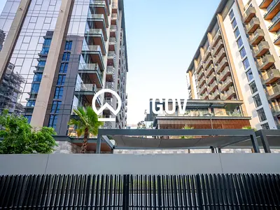 Urban Loft | Private Terrace | Builtin Appliances