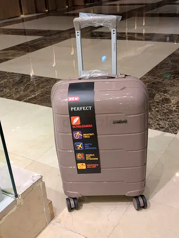 Hard-shell Carry-on Spinner Suitcase -  New