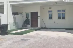 Single row, furnished 4 beds, huge garden