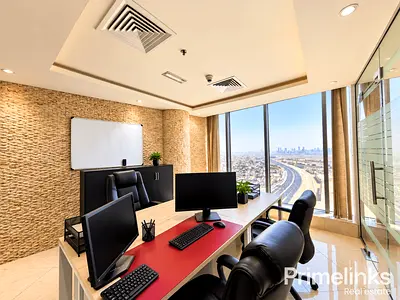 High Floor Fitted with Three Rooms
