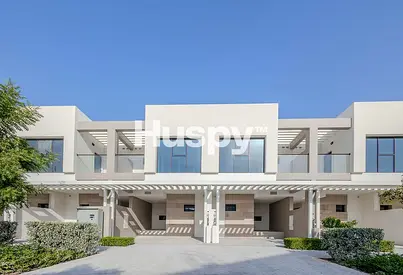 Vacant Now | Single Row | Landscaped