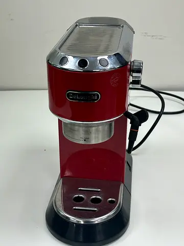 Compact DeLonghi Espresso Coffee Maker - Red