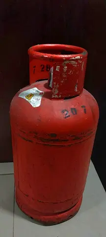 Dubai-Emirates Empty Gas Cylinder 20KG for sale - Valid Warranty