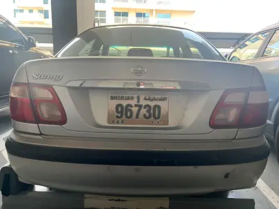 2002 Nissan SUNNY 照片 3