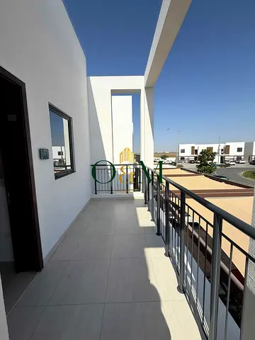 Hot deal! 1BR APT + STOARGE | FIRST FLOOR | PRIVATE BALCONY