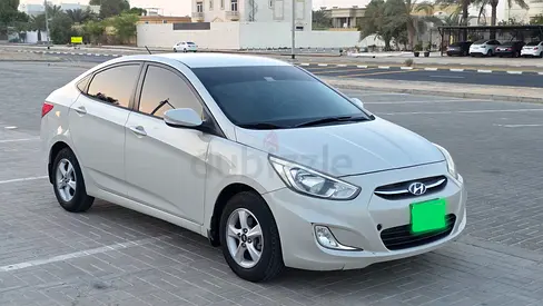 2015 Hyundai Accent GL 1.6L GCC Specs
