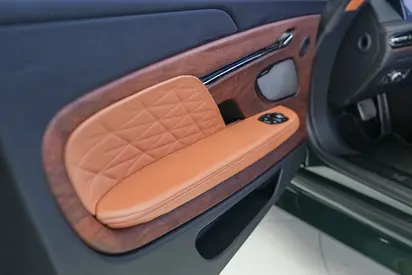 2024 Aston Martin DB12 照片 7
