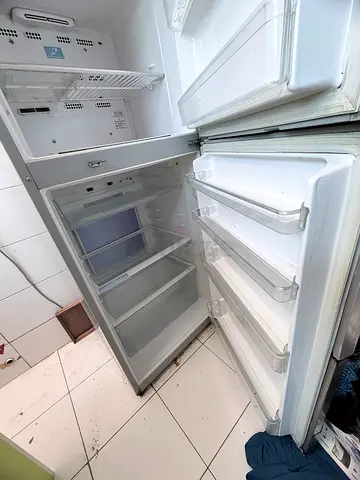 Refrigerator hitachi