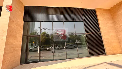 Near to Circle Mall | Spacious | High Footfall